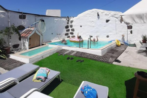 PRECIOSA CASA EMBLEMATATICA, PISCINA,WIFI